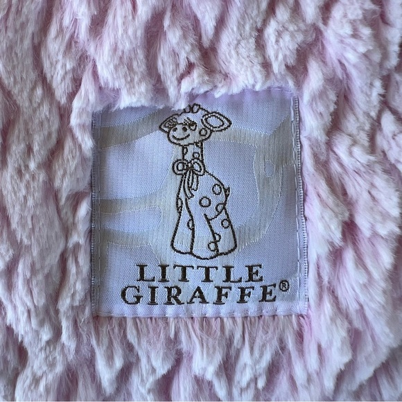 Little Giraffe Luxe Waves Pink Plush Baby Blanket Satin Trim 30 x 35.5 GUC - Picture 7 of 9